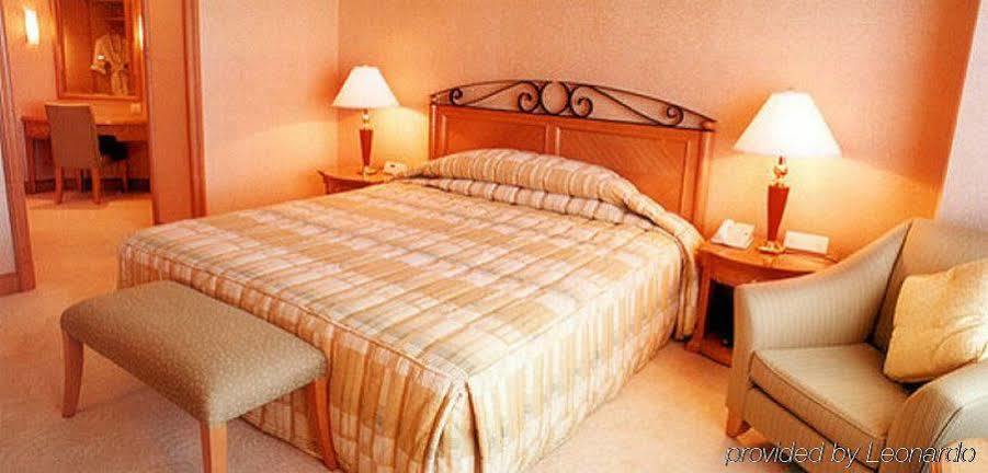 Regency Hotel Shantou Room photo